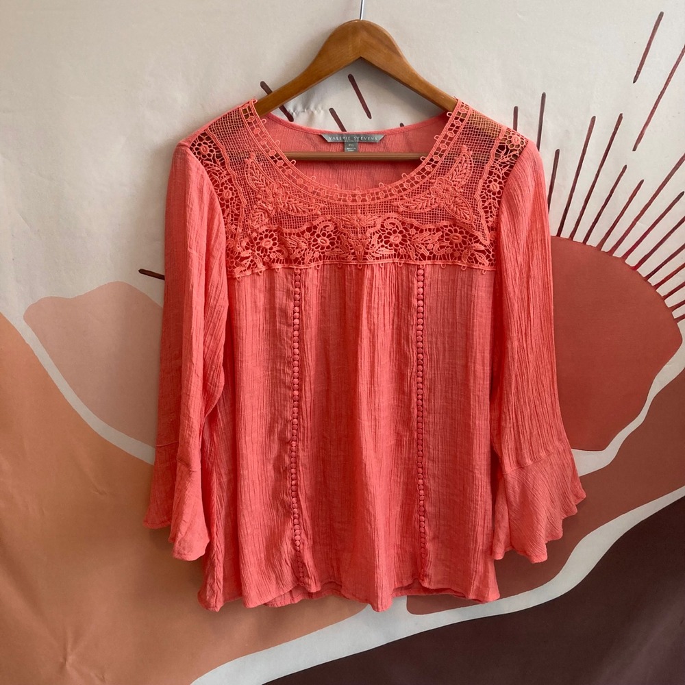 VALERIE‎ STEVENS Coral Crochet Lace Bell Sleeve Blouse Tunic Top PXL